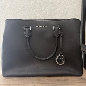Michael Kors tote crossbody bag